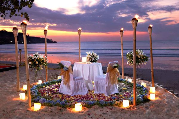 Sunset Romantic Dinner by the Beach, Jimbaran